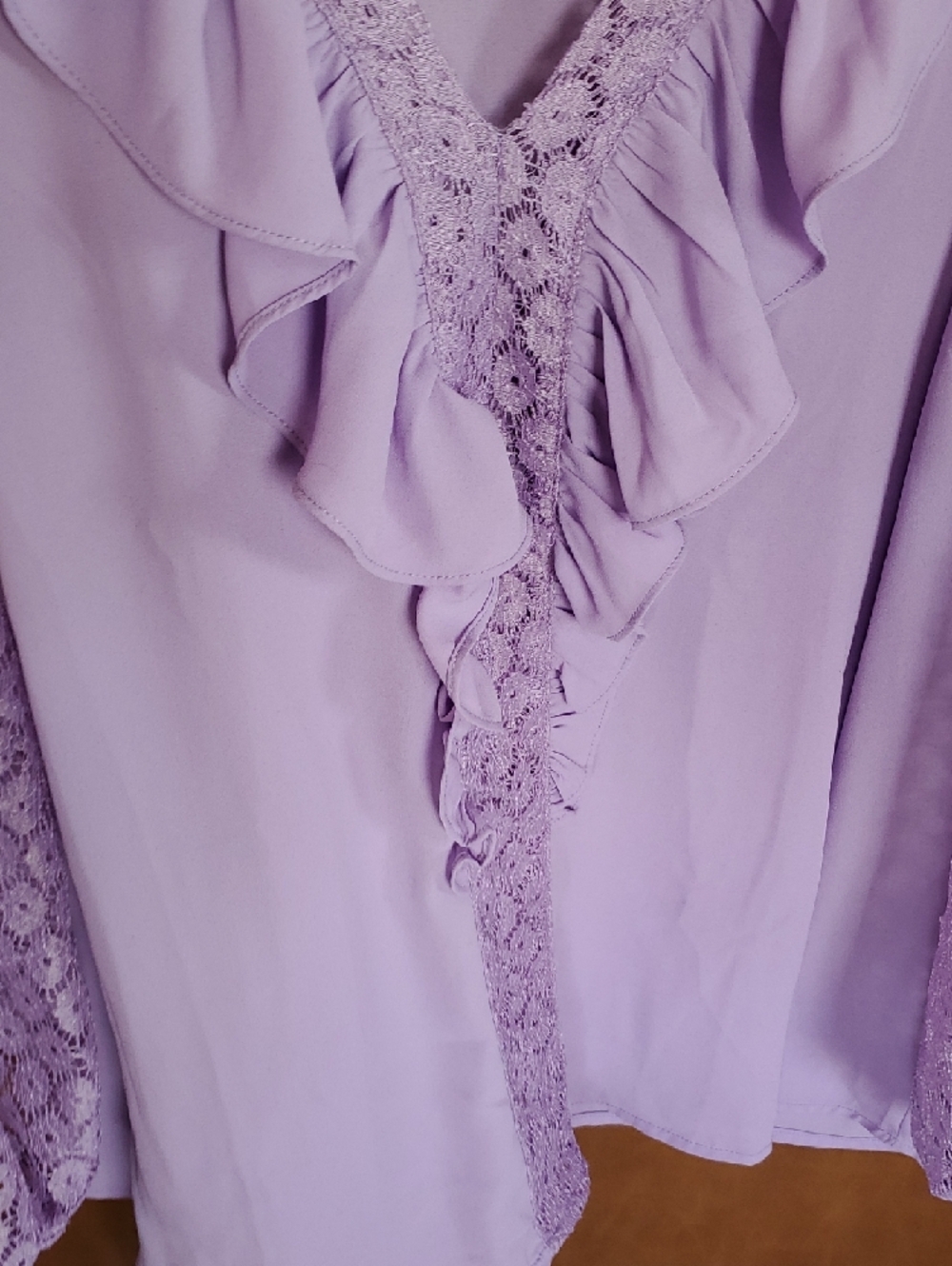 XL Womens New York & Company Lavender Ruffle Lace V-Neck Top - Picture 8 of 15